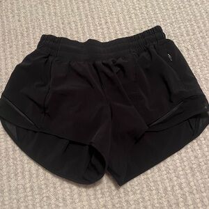 Black Lululemon hotty hot short size 4 2.5”